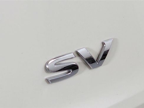 Used 2023 Nissan Rogue SV FWD image 18