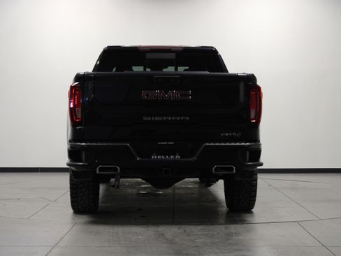 Used 2022 GMC Sierra 1500 AT4 w/ AT4 Preferred Package image 5