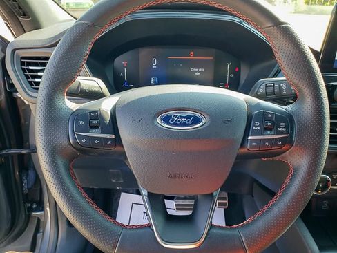 Used 2023 Ford Escape ST-Line FWD image 18
