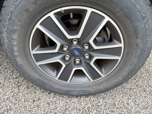Used 2018 Ford F150 XL w/ Equipment Group 101A Mid AWD/4WD image 10