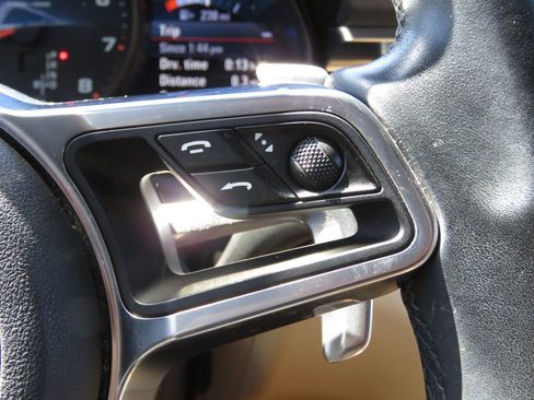 Used 2017 Porsche Macan AWD/4WD image 23