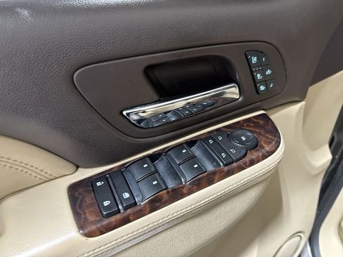 Used 2012 GMC Yukon XL Denali AWD/4WD image 22