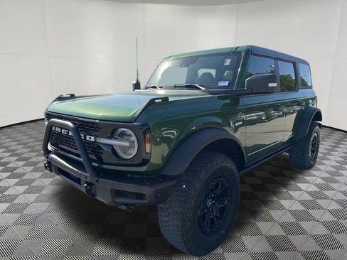 Certified 2022 Ford Bronco Wildtrak AWD/4WD image 14