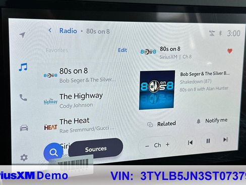 Certified 2025 Toyota Tacoma SR5 image 35
