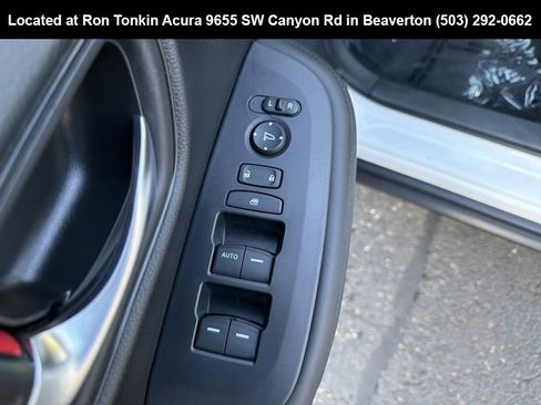 Used 2024 Honda HR-V LX image 12