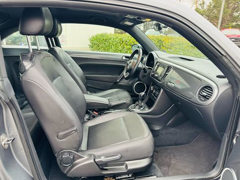 Used 2013 Volkswagen Beetle 2.5 image 38