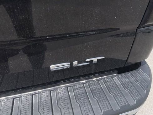 Used 2024 GMC Sierra 1500 SLT w/ SLT Premium Plus Package AWD/4WD image 24