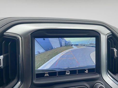 Used 2021 Chevrolet Silverado 1500 LTZ image 29