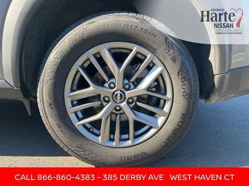 Certified 2024 Nissan Rogue S image 22