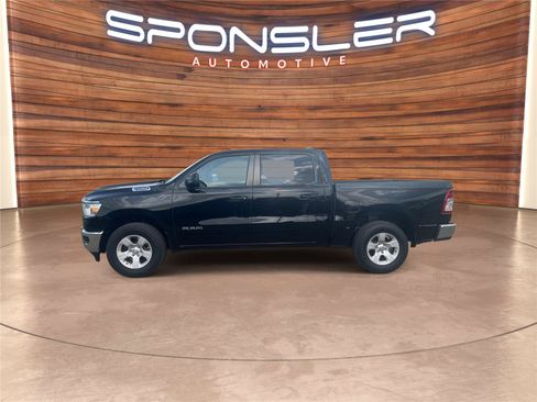 Used 2023 RAM 1500 Big Horn AWD/4WD image 2
