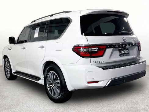 Used 2023 Nissan Armada SL w/ Captain's Chairs Package AWD/4WD image 17
