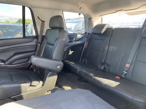 Used 2018 GMC Yukon SLT w/ Premium Edition image 17