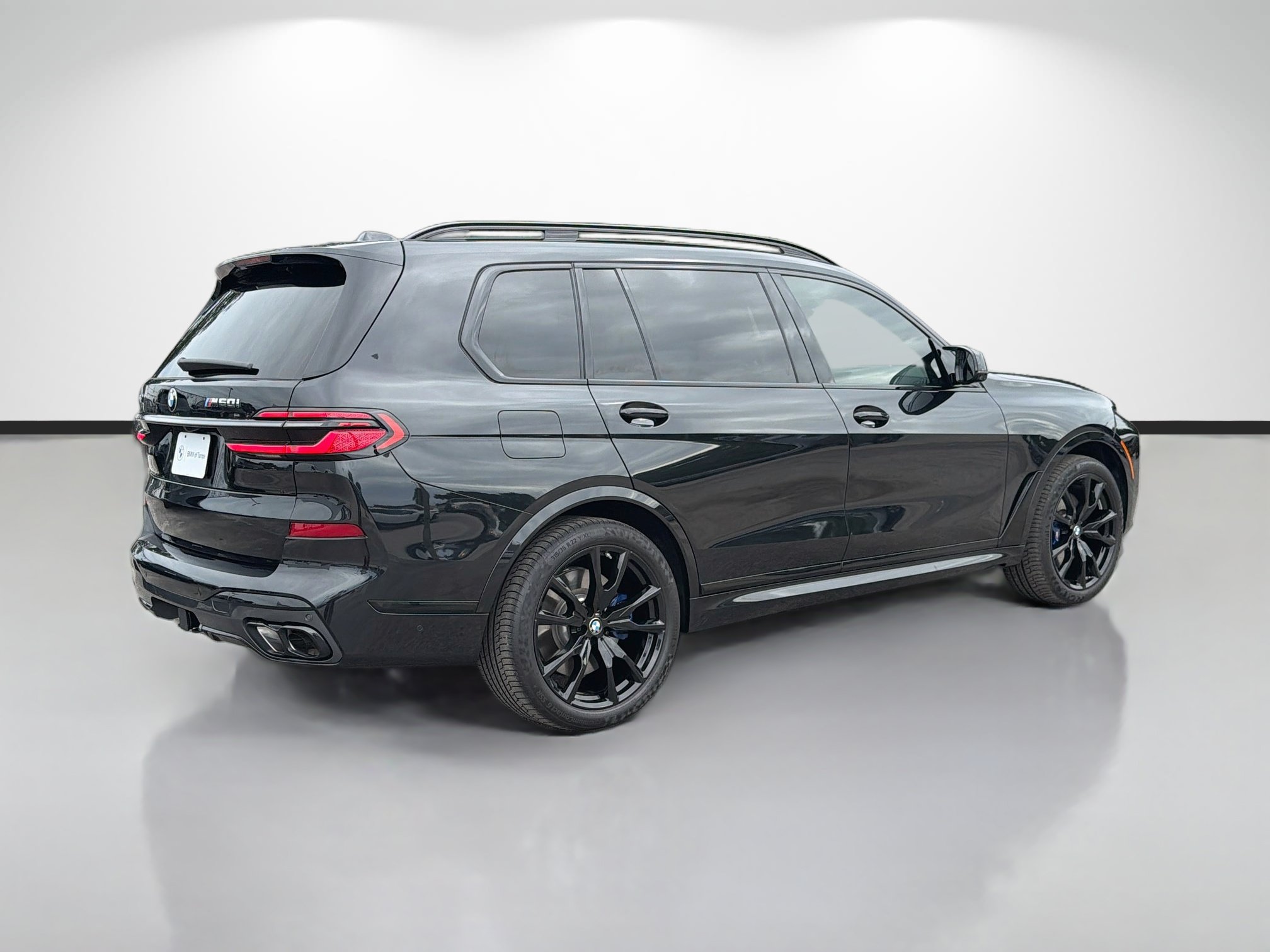 Used 2026 BMW X7 M60i AWD/4WD image 3