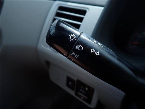 Used 2010 Toyota Corolla LE w/ All Weather Guard Pkg FWD image 17