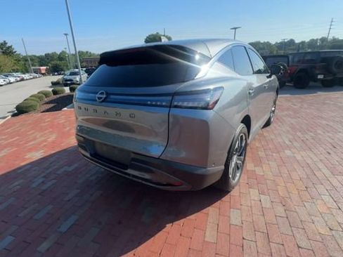 Used 2025 Nissan Murano SL AWD/4WD image 2