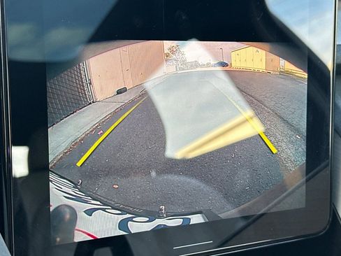 Used 2023 Polestar Polestar 2 image 22