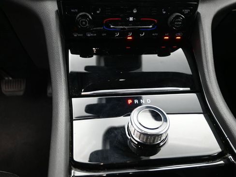 Used 2022 Jeep Grand Cherokee Altitude image 16