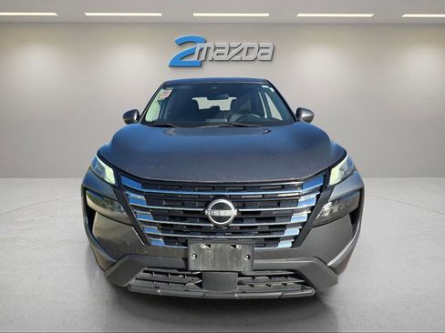 Used 2024 Nissan Rogue SV image 8