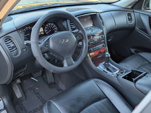 Used 2016 INFINITI QX50 AWD w/ Deluxe Touring Package image 21