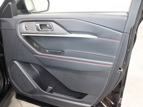 Used 2025 Ford Explorer ST-Line AWD/4WD image 24