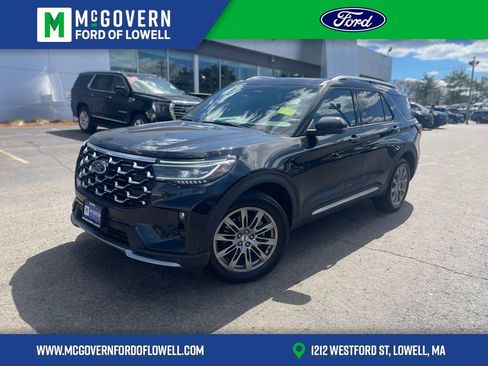 Used 2025 Ford Explorer Platinum AWD/4WD image 1