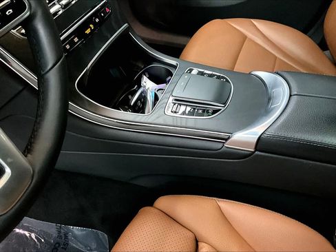 Certified 2022 Mercedes-Benz GLC 300 4MATIC Coupe image 17