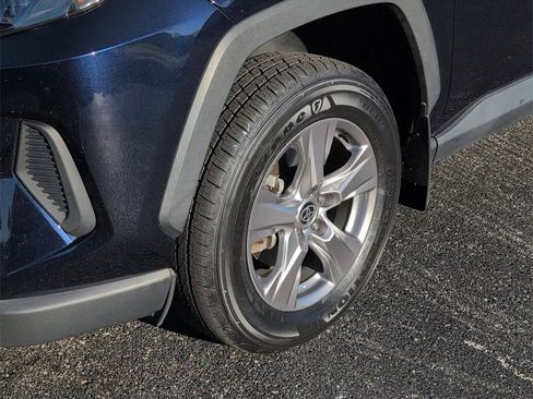 Used 2022 Toyota RAV4 XLE w/ Convenience Package image 33