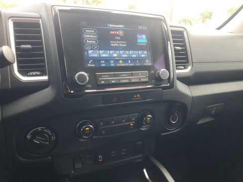 Used 2022 Nissan Frontier SV w/ Technology Package AWD/4WD image 24