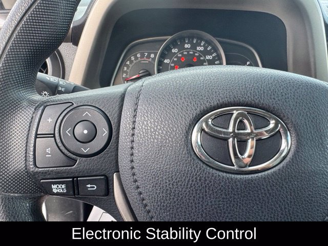 Used 2015 Toyota RAV4 LE AWD/4WD image 31