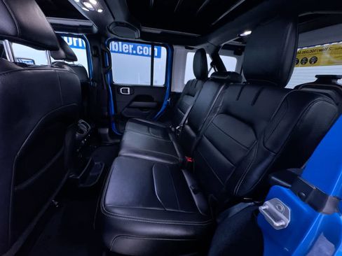 Used 2023 Jeep Wrangler Sahara w/ Cold Weather Group image 36