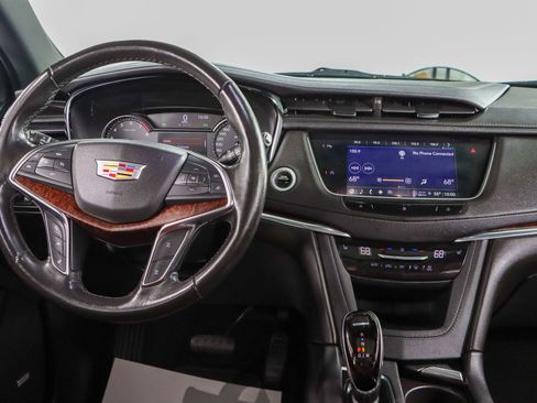 Used 2021 Cadillac XT5 Premium Luxury image 17