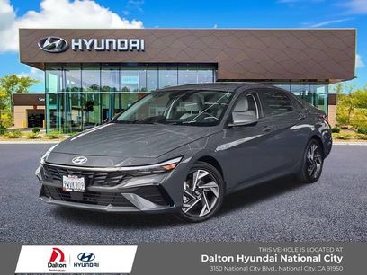 Used 2025 Hyundai Elantra Limited