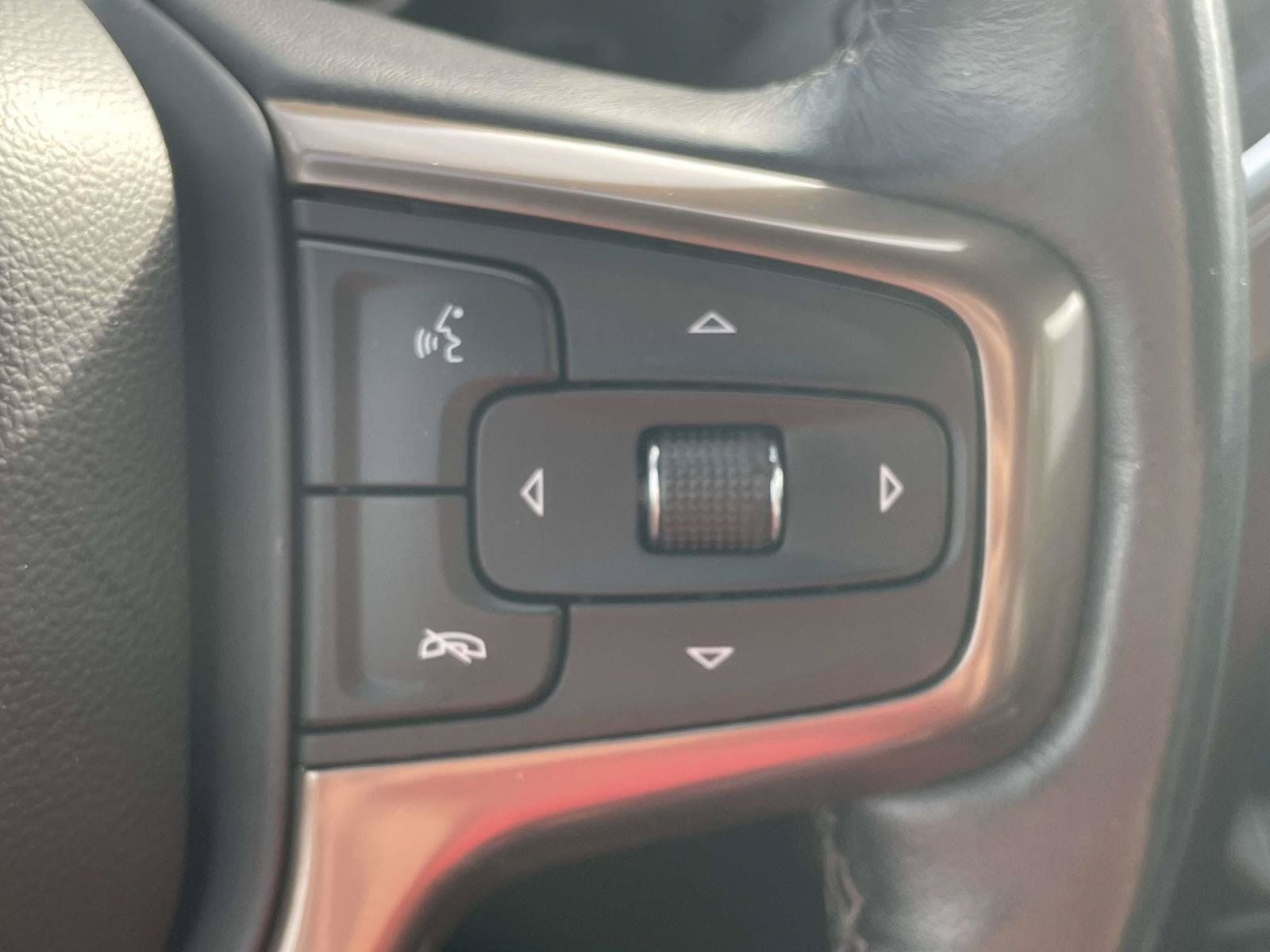 Used 2023 Chevrolet Silverado 2500 High Country w/ Technology Package AWD/4WD image 26