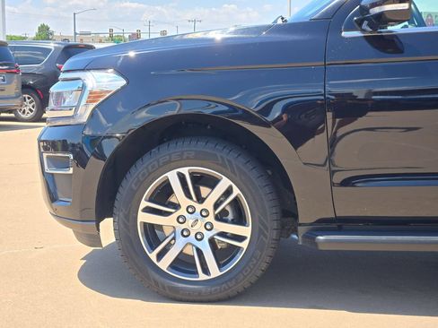 Used 2024 Ford Expedition Limited AWD/4WD image 30