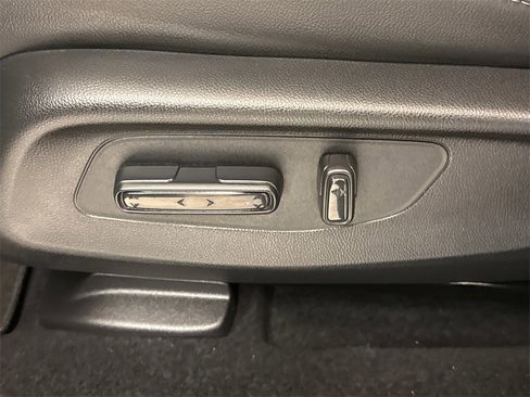 Certified 2026 Honda HR-V EX-L image 23