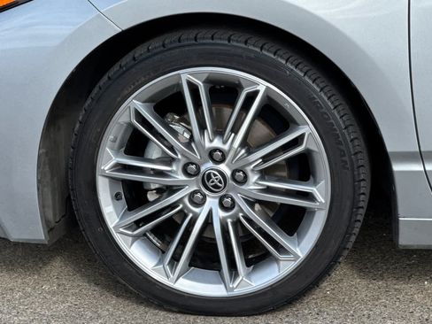 Used 2021 Toyota Avalon Limited w/ Advanced Safety Package FWD image 13