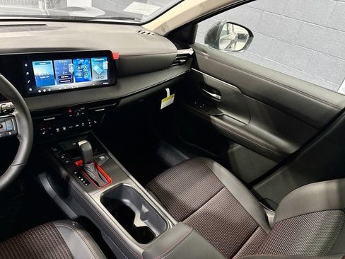 New 2026 Nissan Kicks SR w/ SR Premium Package image 18