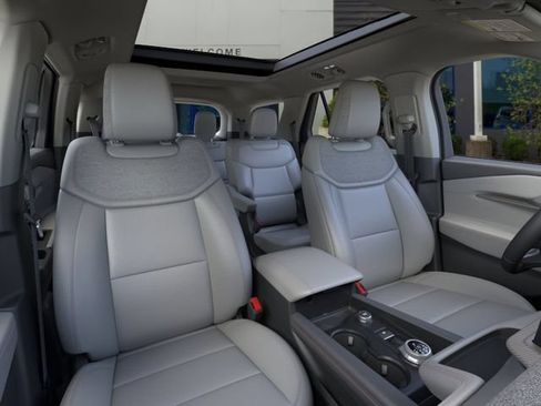 New 2026 Ford Explorer Active w/ Active Comfort Package AWD/4WD image 11