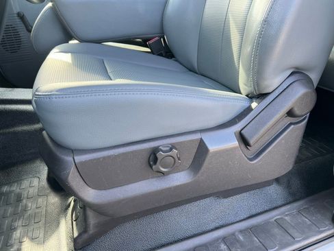 Used 2012 Ford F450 XL w/ XL Value Pkg image 14