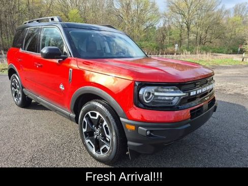 Used 2023 Ford Bronco Sport Outer Banks w/ Tech Package image 4