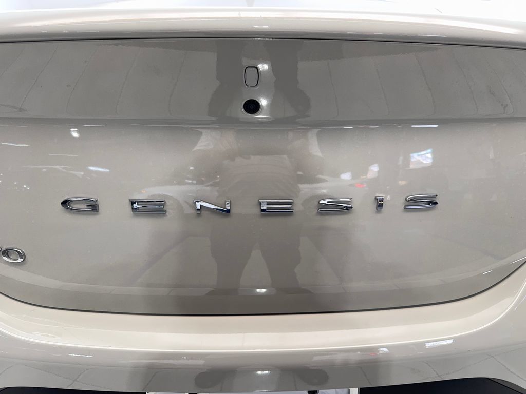 Used 2026 Genesis G70 2.5T RWD image 18