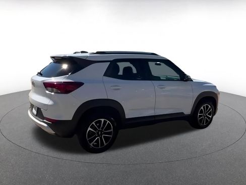 Used 2025 Chevrolet TrailBlazer LT image 14