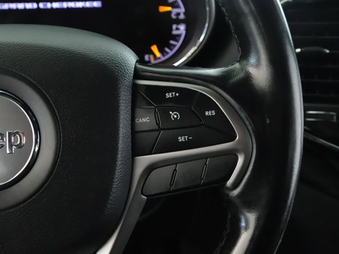 Used 2020 Jeep Grand Cherokee Altitude image 9