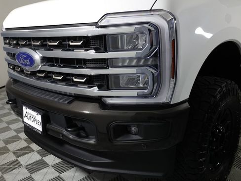 Used 2025 Ford F250 King Ranch w/ FX4 Off-Road Package AWD/4WD image 41