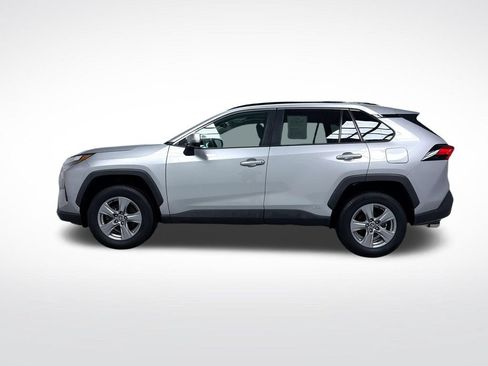 Certified 2022 Toyota RAV4 XLE AWD/4WD image 4