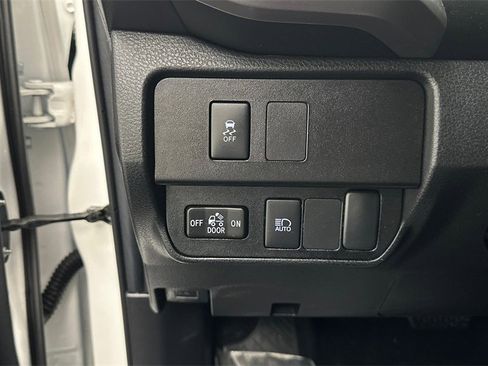 Certified 2022 Toyota Tacoma SR5 image 20