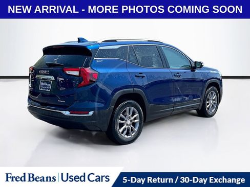 Used 2023 GMC Terrain SLT w/ Tech Package image 8