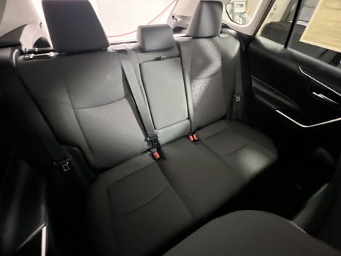 Used 2025 Toyota RAV4 XLE w/ Convenience Package FWD image 33