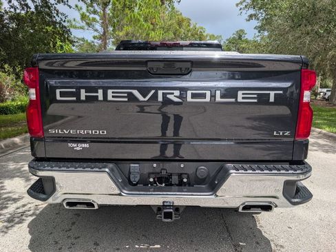 Used 2022 Chevrolet Silverado 1500 LTZ w/ Technology Package AWD/4WD image 7