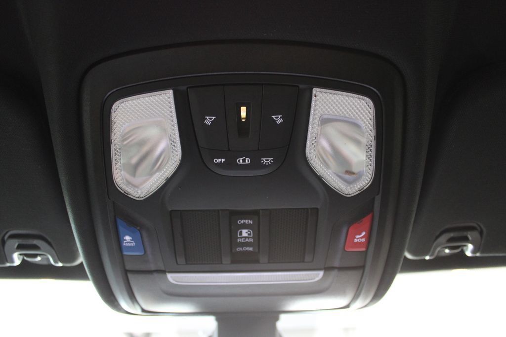 Used 2023 RAM 1500 Big Horn AWD/4WD image 37